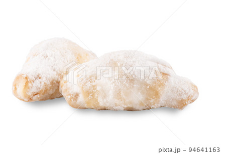 Fresh baked bagels sprinkled with sugar. isolated on white background 94641163