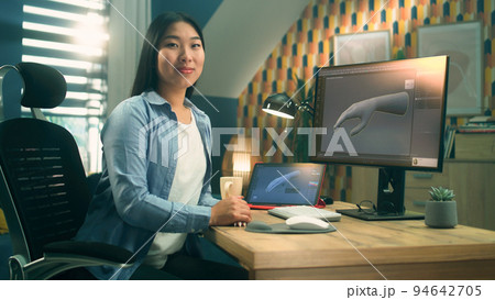 Female 3D designer looking at camera 94642705
