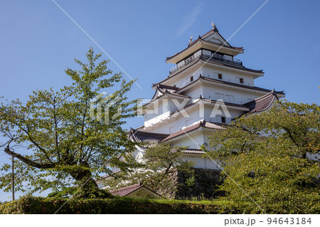 鶴ヶ城の天守閣　福島県会津若松市 94643184