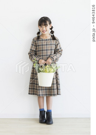 女の子 小学生 女の子 小学生 94643816