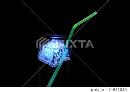 drink with illuminated ice drink with illuminated ice 94643880