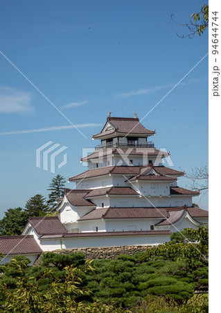 月見櫓から見る鶴ヶ城の天守閣 会津若松市 月見櫓から見る鶴ヶ城の天守閣 会津若松市 94644744