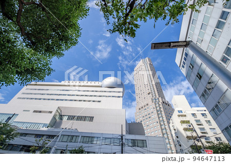 渋谷桜丘町　コスモプラネタリウムとセルリアンタワー　東京都渋谷区 94647113
