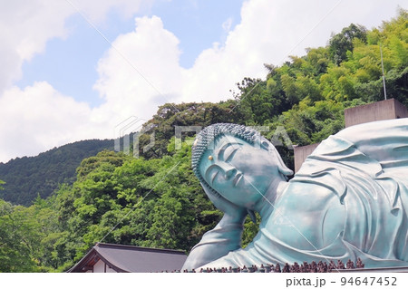 福岡県　南蔵院　釈迦涅槃像　涅槃像 94647452
