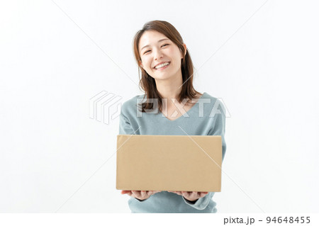 女性 段ボール 女性 段ボール 94648455