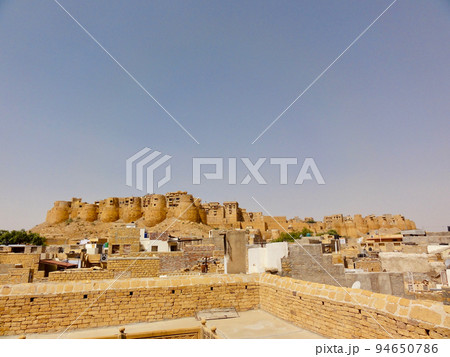 【インド】ラジャスタンのジャイサルメール城 94650786