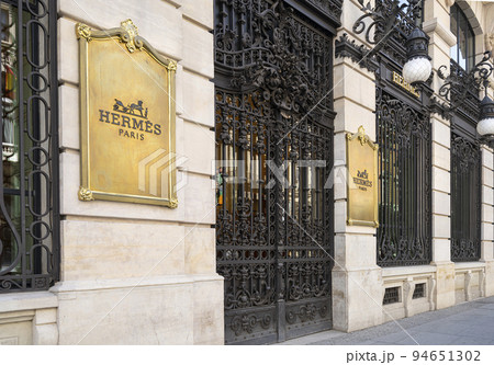 Hermes brand logo store in Madrid, Spain Hermes brand logo store in Madrid, Spain 94651302