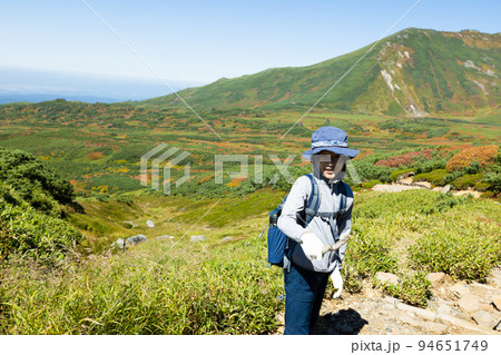 登山をする子供 大雪山 登山をする子供 大雪山 94651749