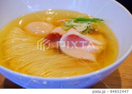 鶏清湯ラーメン 94652447