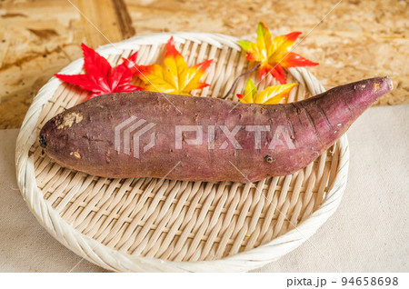 秋の味覚　紅こがね 94658698