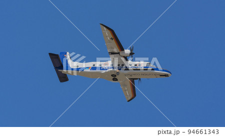頭上のドイツ海軍Do228NG海洋汚染監視機 94661343