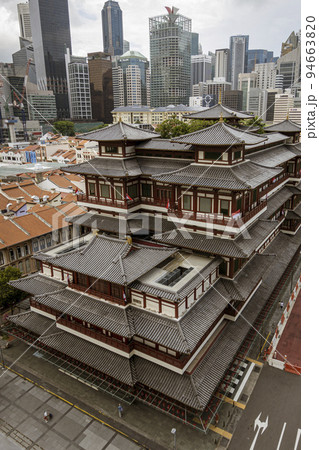 Singapore, July 24, 2022 - Tooth temple in middle of Chinatown Singapore, July 24, 2022 - Tooth temple in middle of Chinatown 94663820