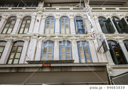 Singapore, July 24, 2022 - upper floor apartments are colorful in Chinatown Singapore, July 24, 2022 - upper floor apartments are colorful in Chinatown 94663839