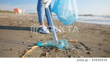 Volunteer Keep Clean On Beach Volunteer Keep Clean On Beach 94666936