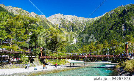 初秋の上高地 94667978