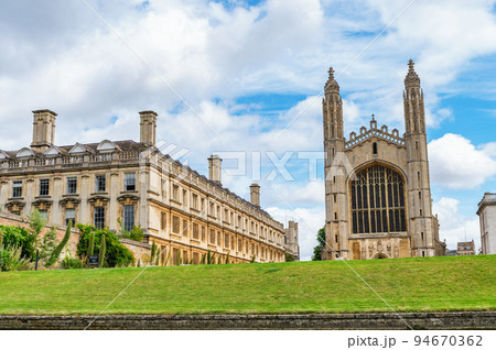 View of the buildings of Cambridge university from punting boat on river, Cambridgeshire, England 94670362