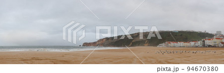 ポルトガル屈指のリゾート地、ナザレ(Nazare of Portugal) ポルトガル屈指のリゾート地、ナザレ(Nazare of Portugal) 94670380