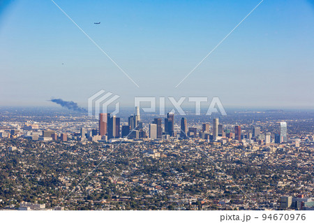 Sunny view of the Los Angeles cityscape skyline 94670976
