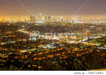 Night high angle view of the Los Angeles downtown 94671892
