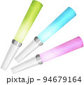 ピンク、水色、黄緑の3本のカラフルな蛍光サイリウム・ペンライト 94679164