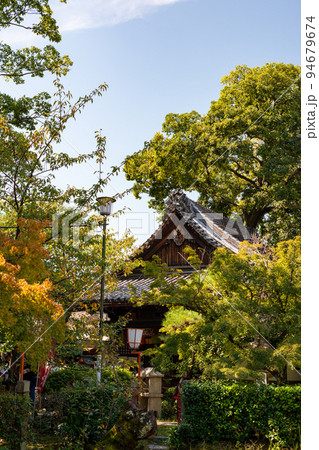 京都市伏見区にある辨財天長建寺本殿 94679674