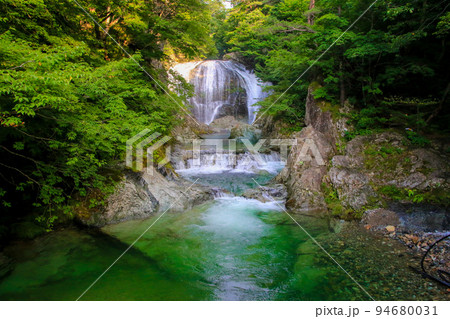 関山大滝 94680031