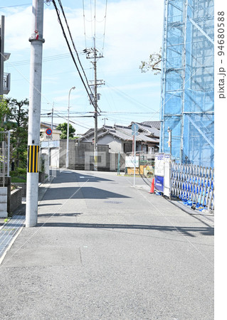 住宅街の道 住宅街の道 94680588