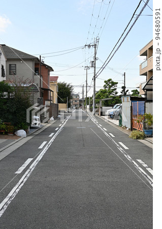 住宅街の道 住宅街の道 94680591