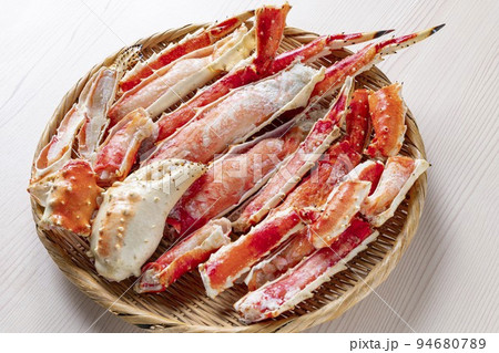 新鮮で美味しいタラバガニ 新鮮で美味しいタラバガニ 94680789