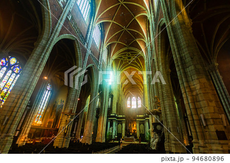 Interior of Saint Bavo Cathedral, Ghent, Belgium Interior of Saint Bavo Cathedral, Ghent, Belgium 94680896