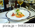 披露宴のお食事 94681423