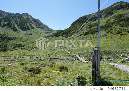 立山雄山・一ノ越峠に向けてトレイル 94682731