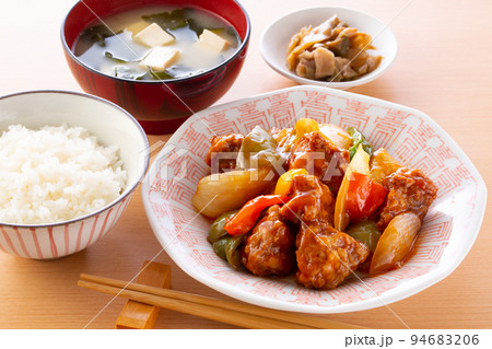 美味しそうな酢豚 美味しそうな酢豚 94683206