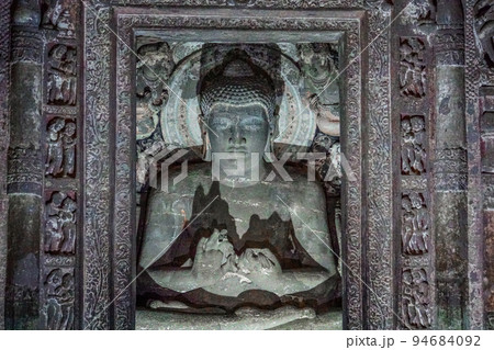 アジャンター石窟群　インド　世界遺産 94684092