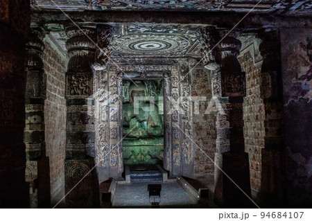 アジャンター石窟群 インド 世界遺産 アジャンター石窟群 インド 世界遺産 94684107