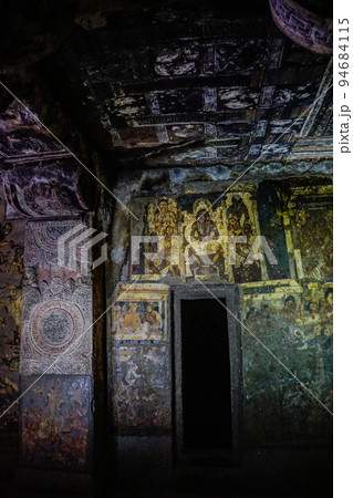 アジャンター石窟群 インド 世界遺産 アジャンター石窟群 インド 世界遺産 94684115