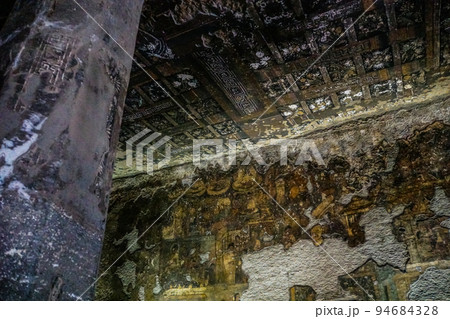 アジャンター石窟群 インド 世界遺産 アジャンター石窟群 インド 世界遺産 94684328