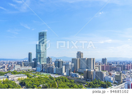 あべのハルカスと天王寺周辺の街並み【2022年9月】 94685102