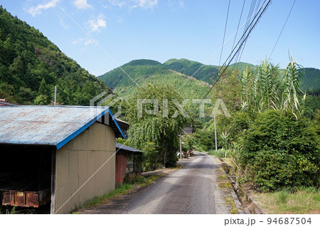 上佐野集落の風景【山梨県南部町】 94687504