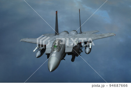 マクドネル・ダグラス F-15E ストライクイーグル 空バック 94687666