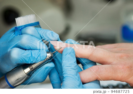 Process hardware manicure 94687725