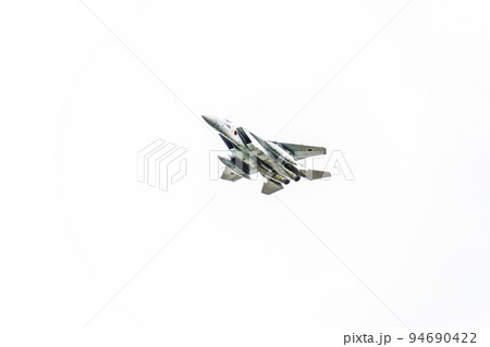 航空自衛隊　戦闘機F-15J　展示飛行 94690422