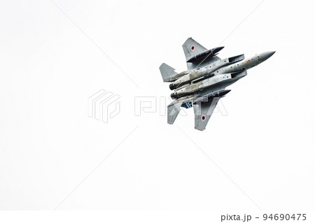 航空自衛隊　戦闘機F-15J　展示飛行 94690475