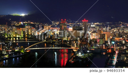 【高知県】五台山公園からの夜景（高知市街） 94693354