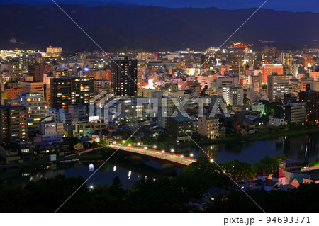 【高知県】筆山公園からの夜景（高知市街） 94693371