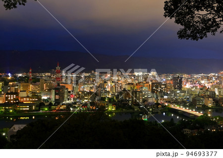 【高知県】筆山公園からの夜景（高知市街） 94693377
