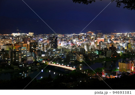 【高知県】筆山公園からの夜景（高知市街） 94693381