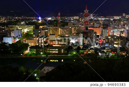 【高知県】筆山公園からの夜景（高知市街） 94693383