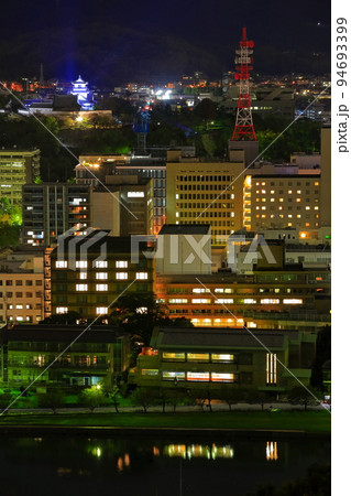 【高知県】筆山公園からの夜景（高知市街） 94693399