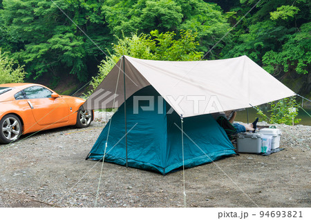 【オートキャンプ場で道志川を望みながらオートキャンプ】 94693821